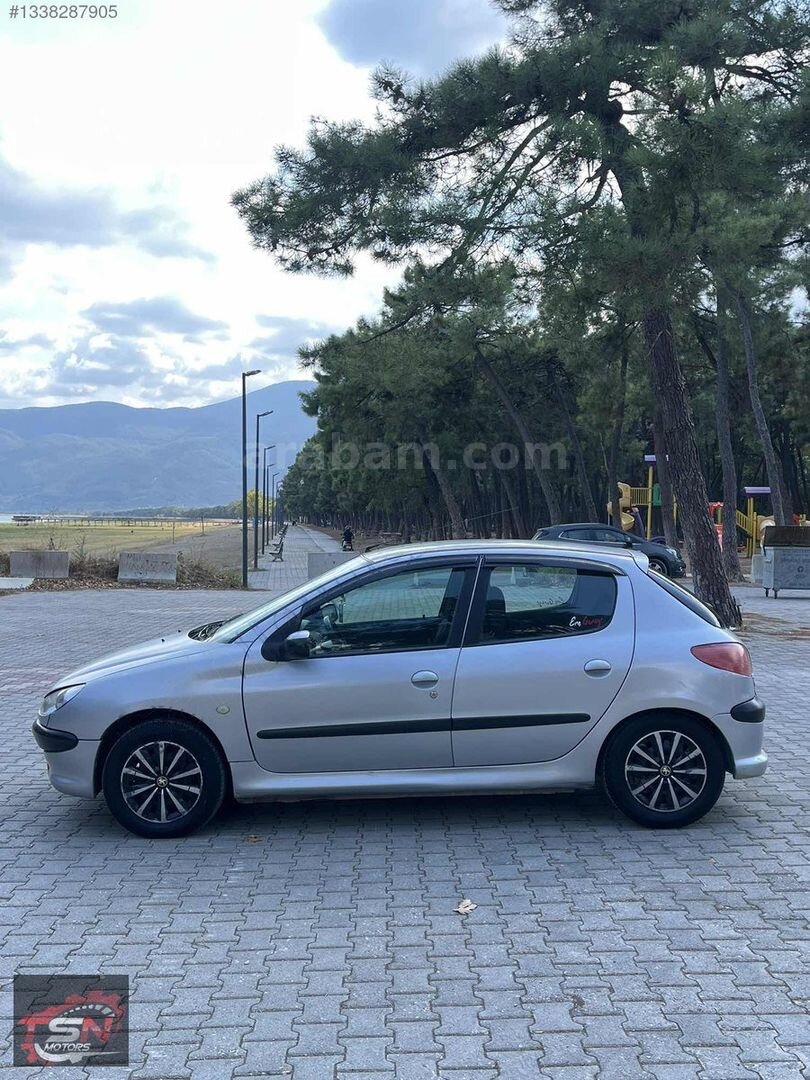 Galeriden Peugeot 206 1.4 X-Line 2004 Model Bursa 273.000 km Gri 5