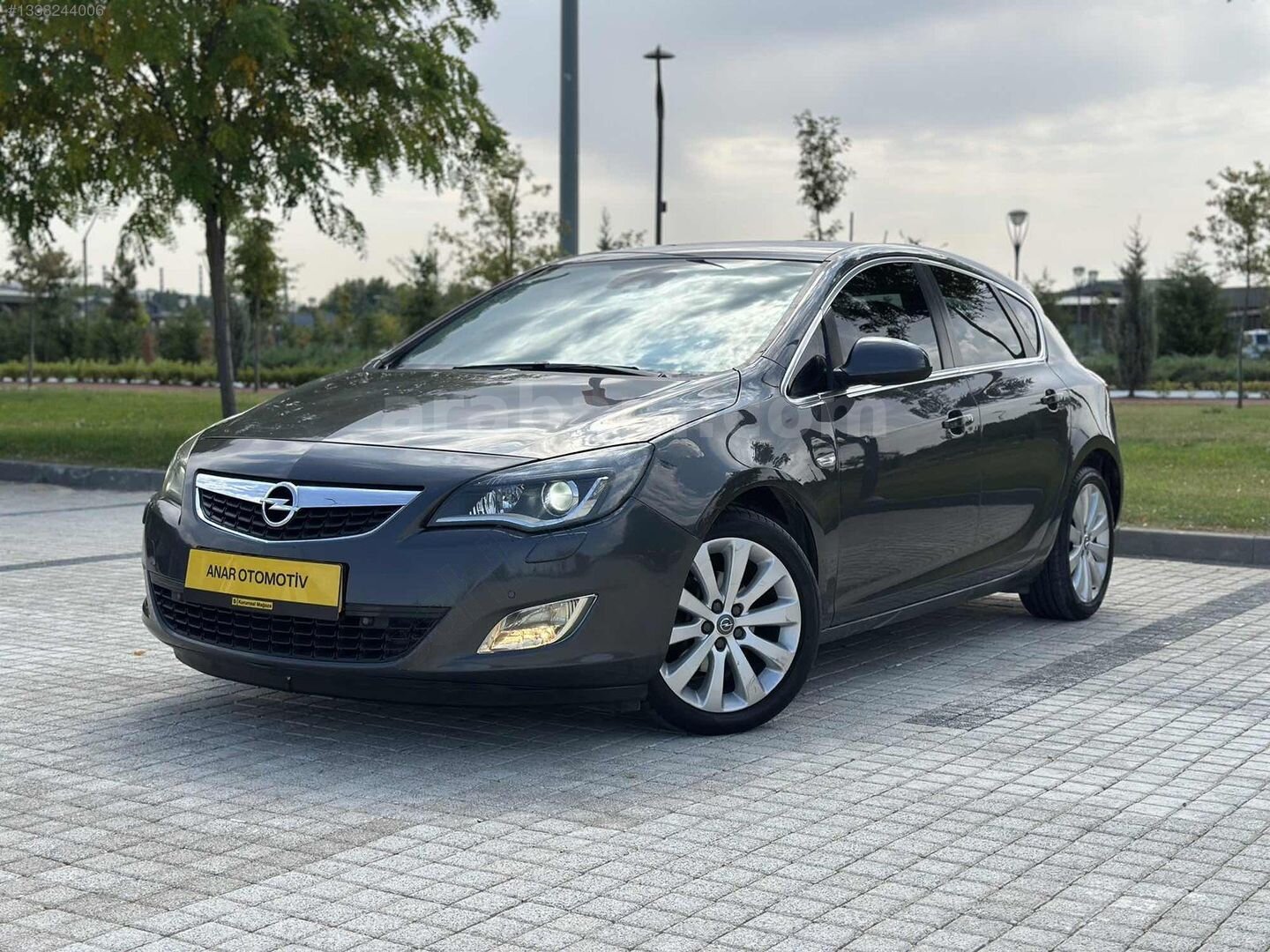 Galeriden Opel Astra 1.6 Cosmo 2011 Model Eskişehir 191.000 km Füme 1