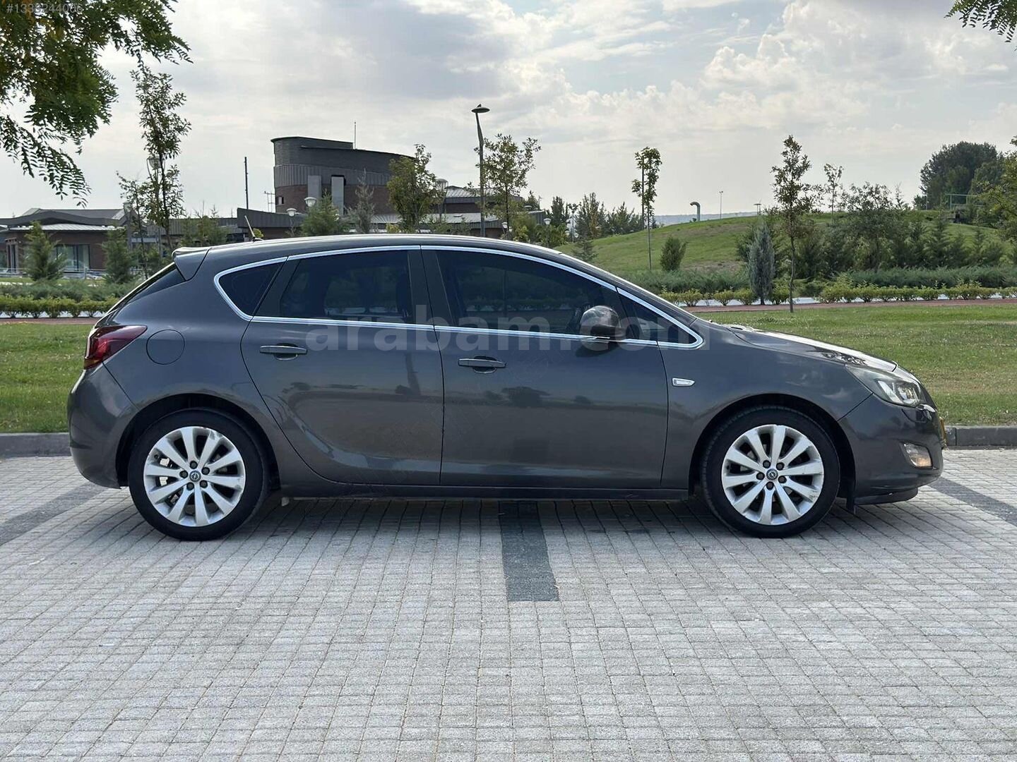 Galeriden Opel Astra 1.6 Cosmo 2011 Model Eskişehir 191.000 km Füme 7