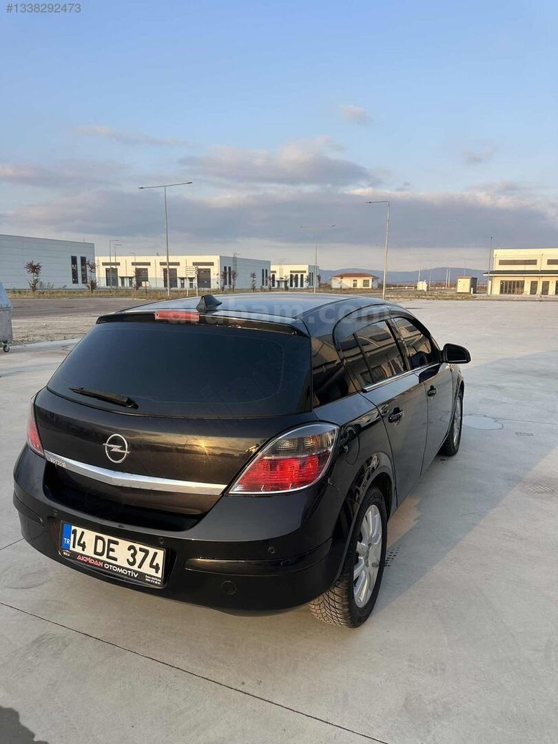 Galeriden Opel Astra 1.4 Essentia 2011 Model Bolu 175.000 km Siyah 7