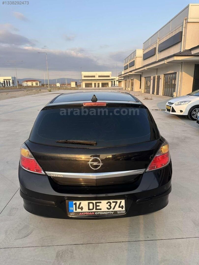 Galeriden Opel Astra 1.4 Essentia 2011 Model Bolu 175.000 km Siyah 6