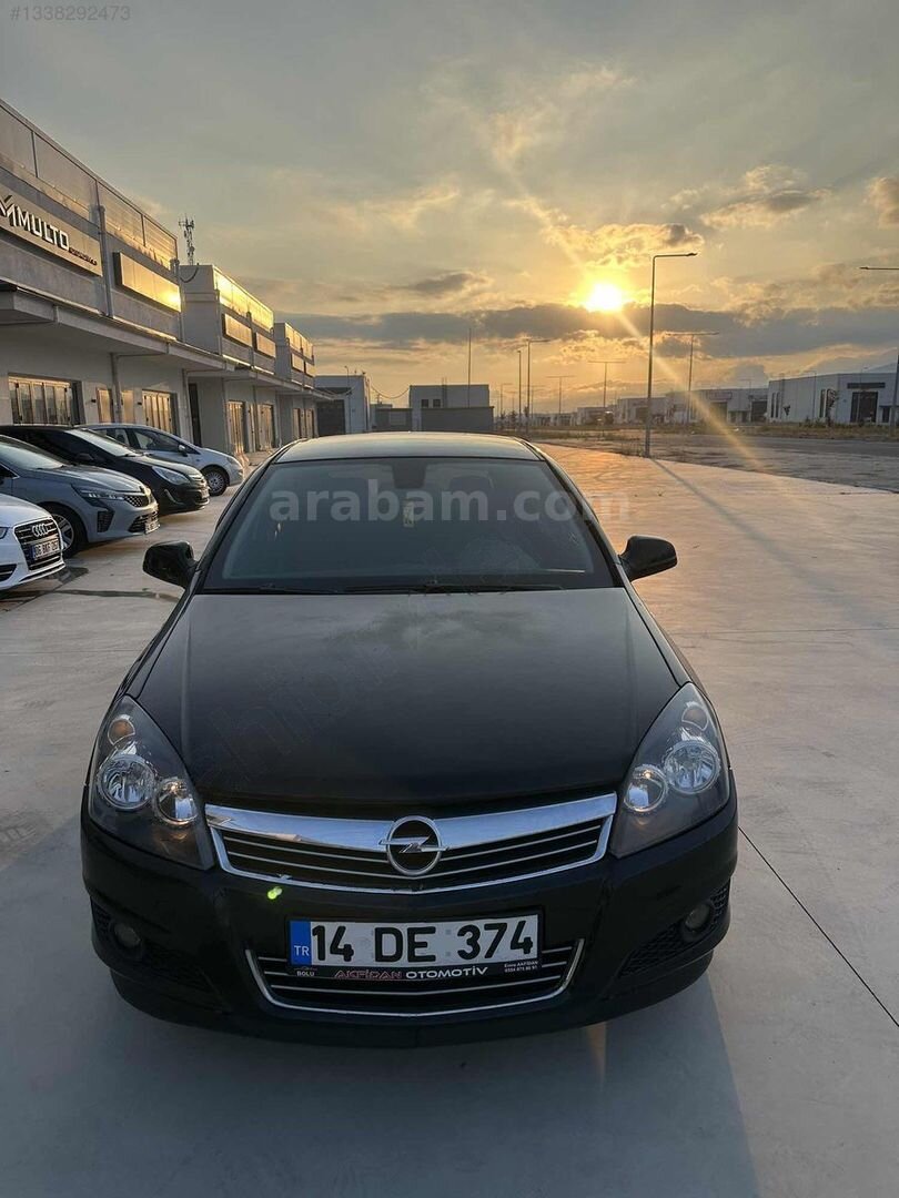 Galeriden Opel Astra 1.4 Essentia 2011 Model Bolu 175.000 km Siyah 2