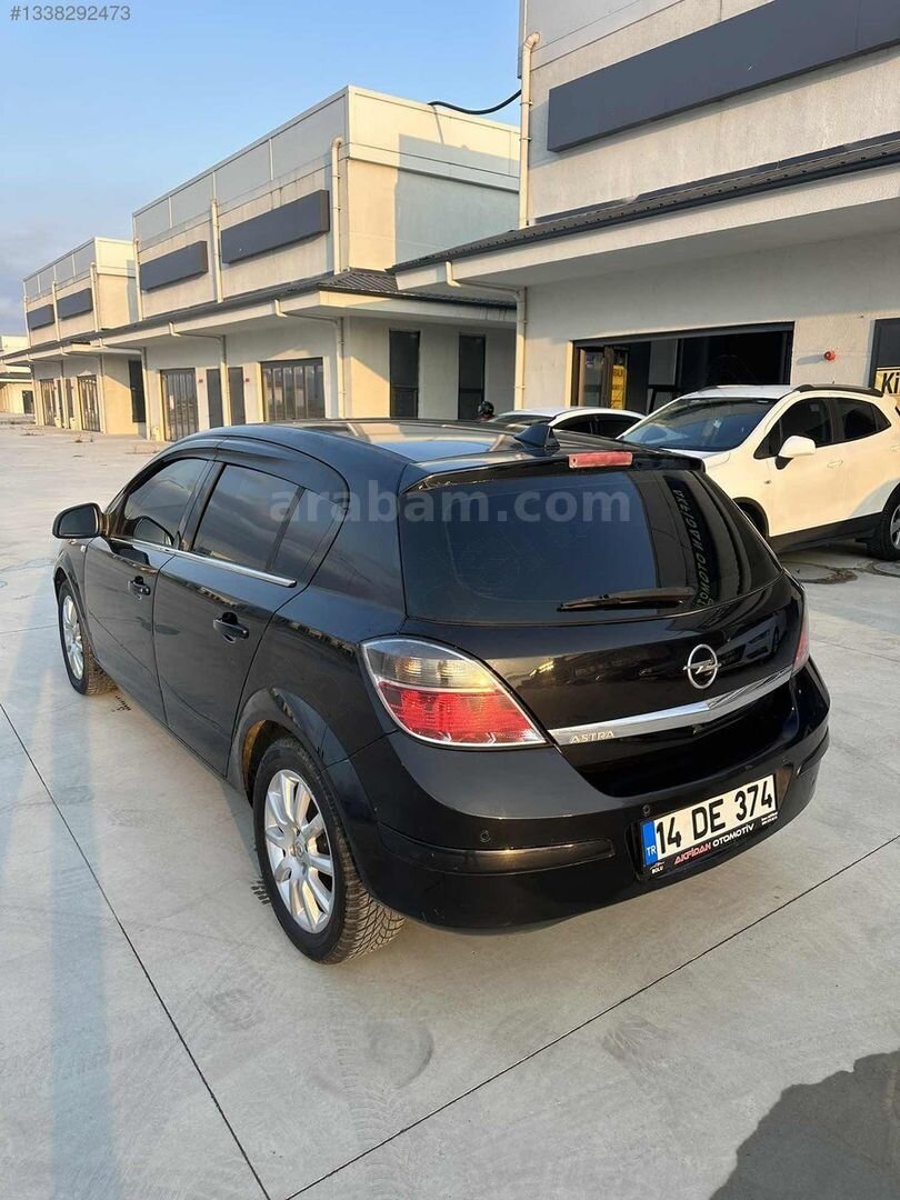 Galeriden Opel Astra 1.4 Essentia 2011 Model Bolu 175.000 km Siyah 5