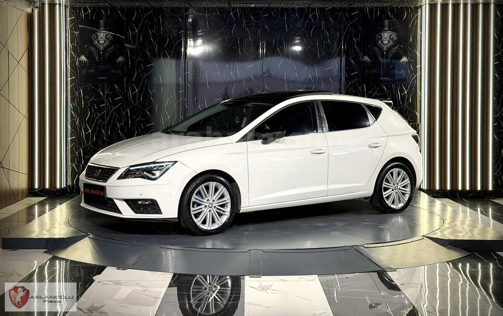 Galeriden Seat Leon 1.6 TDI Xcellence 2018 Model Gaziantep 213.000 km Beyaz 3