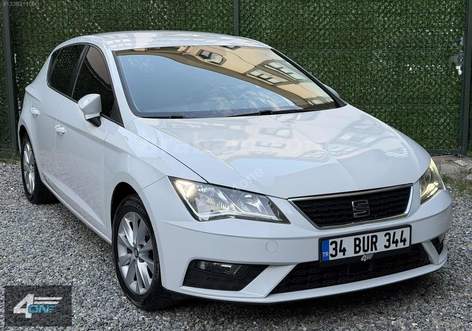 Galeriden Seat Leon 1.5 EcoTSI Style 2020 Model İstanbul 116.000 km Beyaz 1