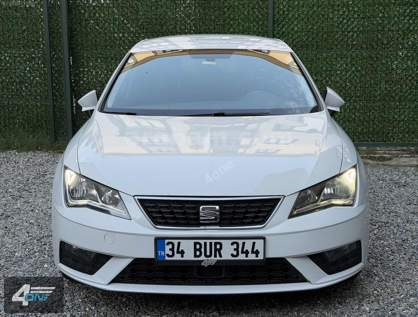 Galeriden Seat Leon 1.5 EcoTSI Style 2020 Model İstanbul 116.000 km Beyaz 2