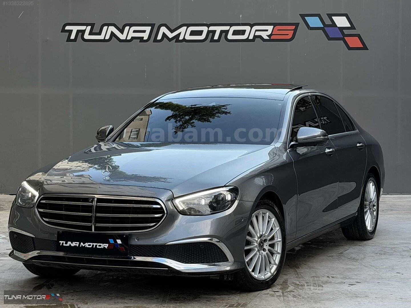 Galeriden Mercedes - Benz E 200 d Exclusive 2023 Model Antalya 106.700 km Gri 1