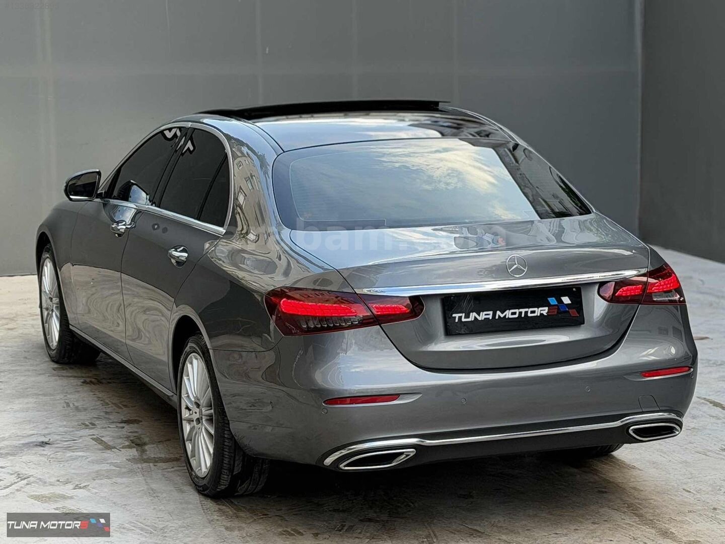 Galeriden Mercedes - Benz E 200 d Exclusive 2023 Model Antalya 106.700 km Gri 6