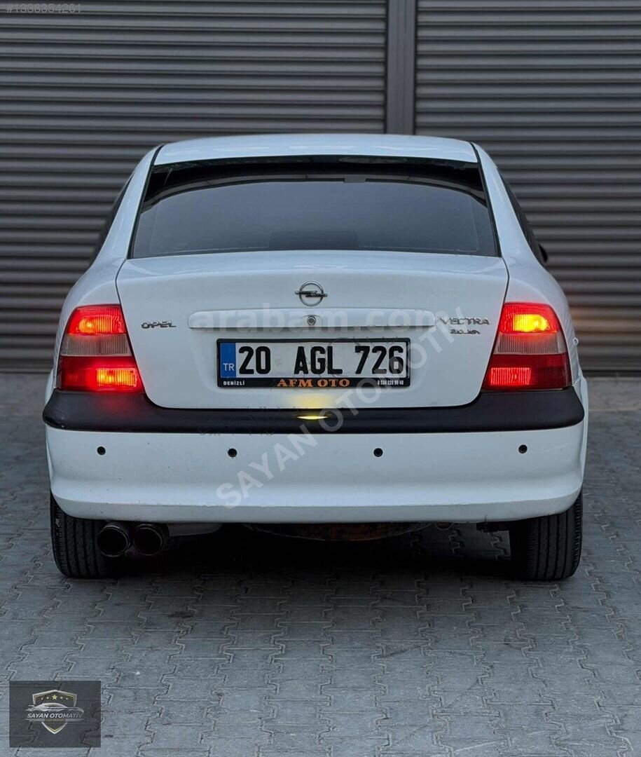 Galeriden Opel Vectra 2.0 CD 1997 Model Konya 298.000 km Beyaz 4