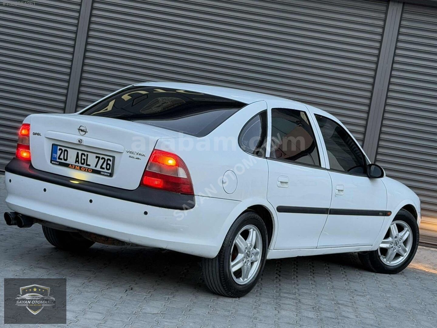 Galeriden Opel Vectra 2.0 CD 1997 Model Konya 298.000 km Beyaz 5