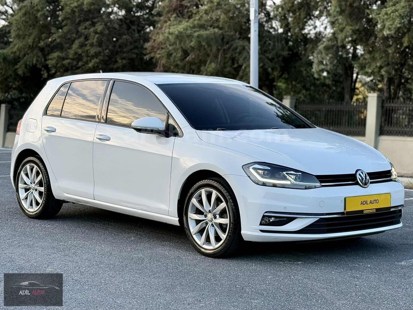 Galeriden Volkswagen Golf 1.0 TSi Highline 2018 Model İstanbul 135.000 km Beyaz 2