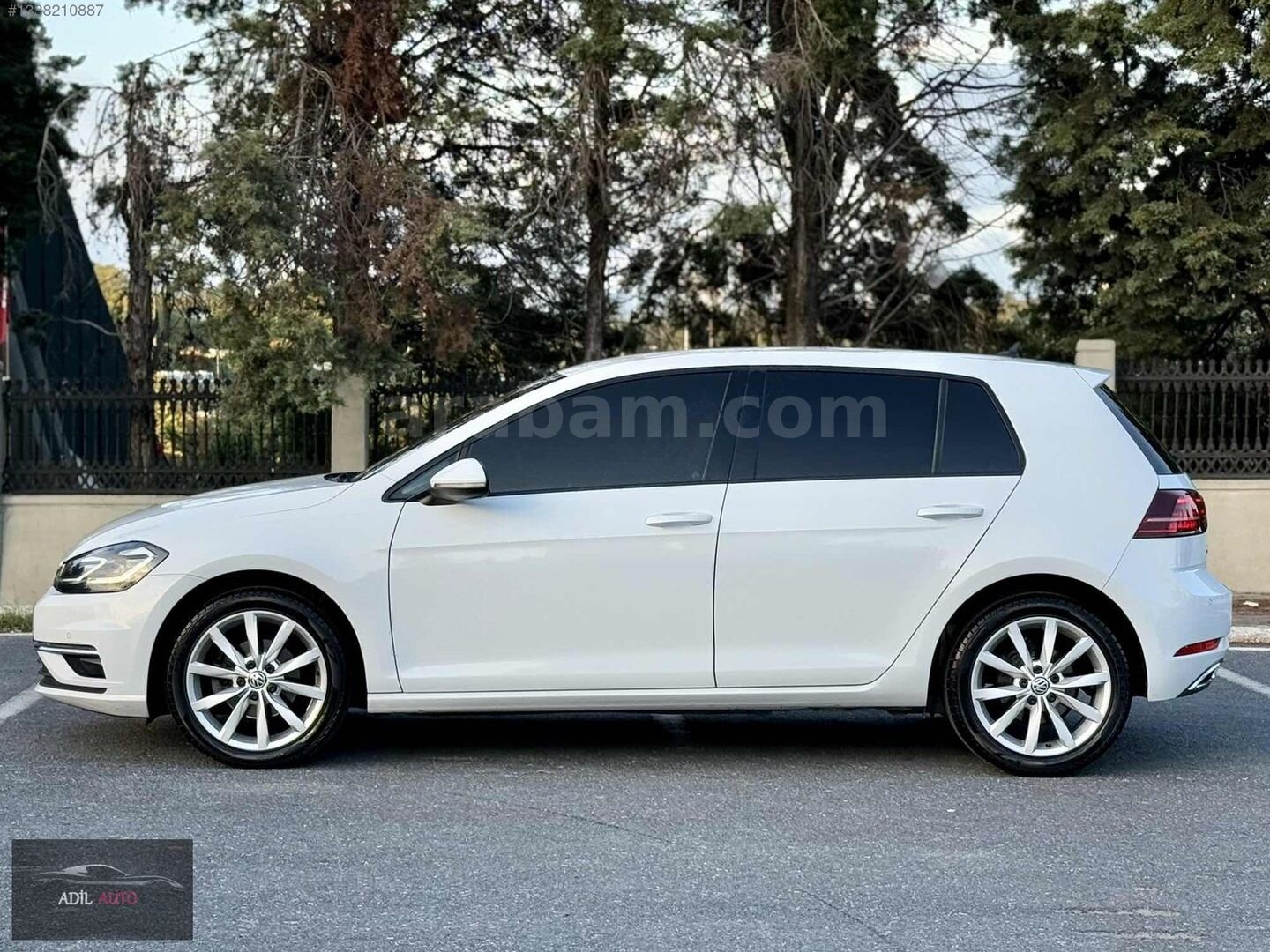 Galeriden Volkswagen Golf 1.0 TSi Highline 2018 Model İstanbul 135.000 km Beyaz 7