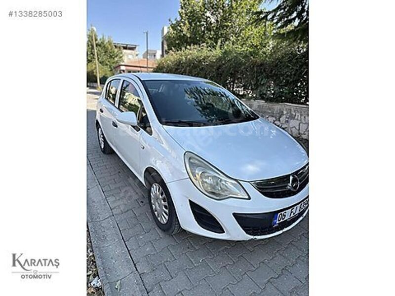 Galeriden Opel Corsa 1.3 CDTI Essentia 2013 Model Adıyaman 206.000 km Beyaz 1