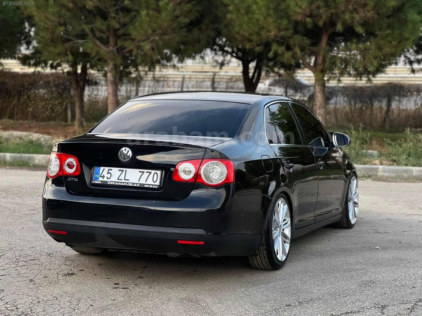 Galeriden Volkswagen Jetta 1.6 Primeline 2006 Model Manisa 256.000 km Siyah 5