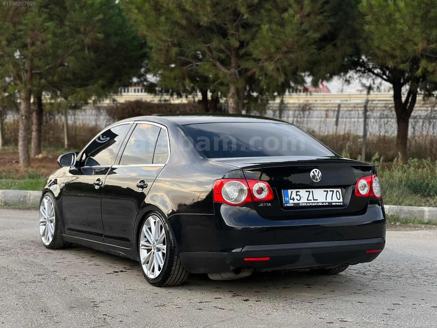 Galeriden Volkswagen Jetta 1.6 Primeline 2006 Model Manisa 256.000 km Siyah 6