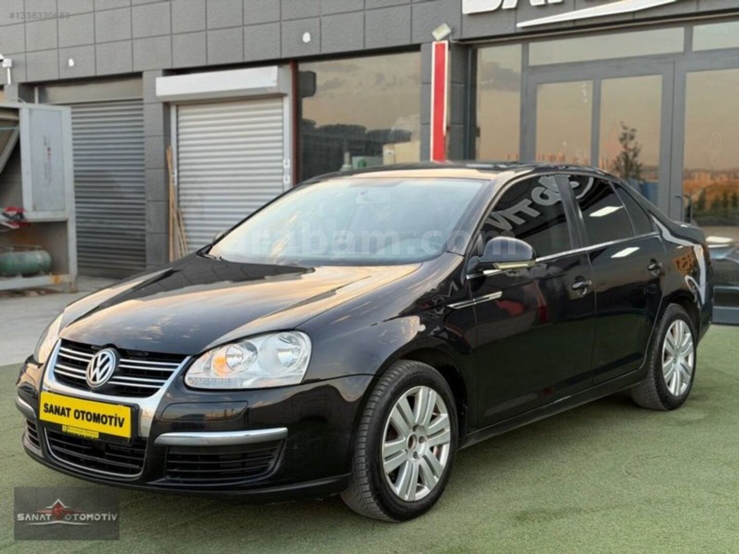 Galeriden Volkswagen Jetta 1.6 Primeline 2010 Model Ankara 270.000 km Siyah 4