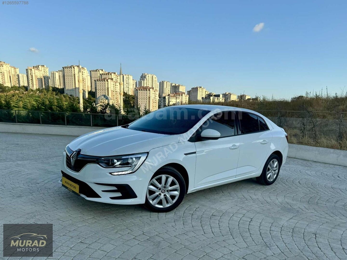 Galeriden Renault Megane 1.3 TCe Joy 2022 Model İstanbul 114.000 km Beyaz 4