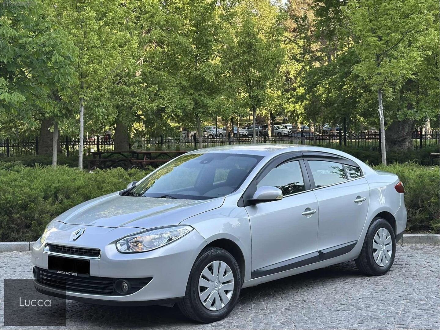 Galeriden Renault Fluence 1.5 dCi Business 2011 Model Ankara 226.500 km Gri 3