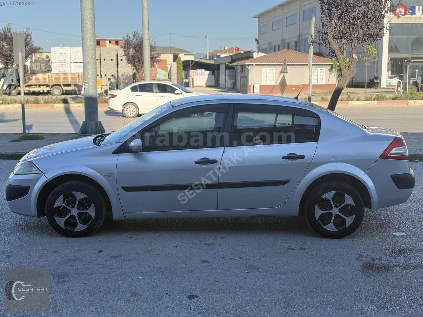Galeriden Renault Megane 1.5 dCi Authentique 2008 Model Bursa 387.000 km Gri 3