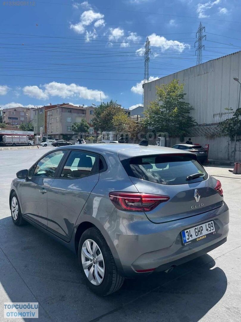 Galeriden Renault Clio 1.0 TCe Joy 2023 Model İstanbul 16.650 km Gri 2