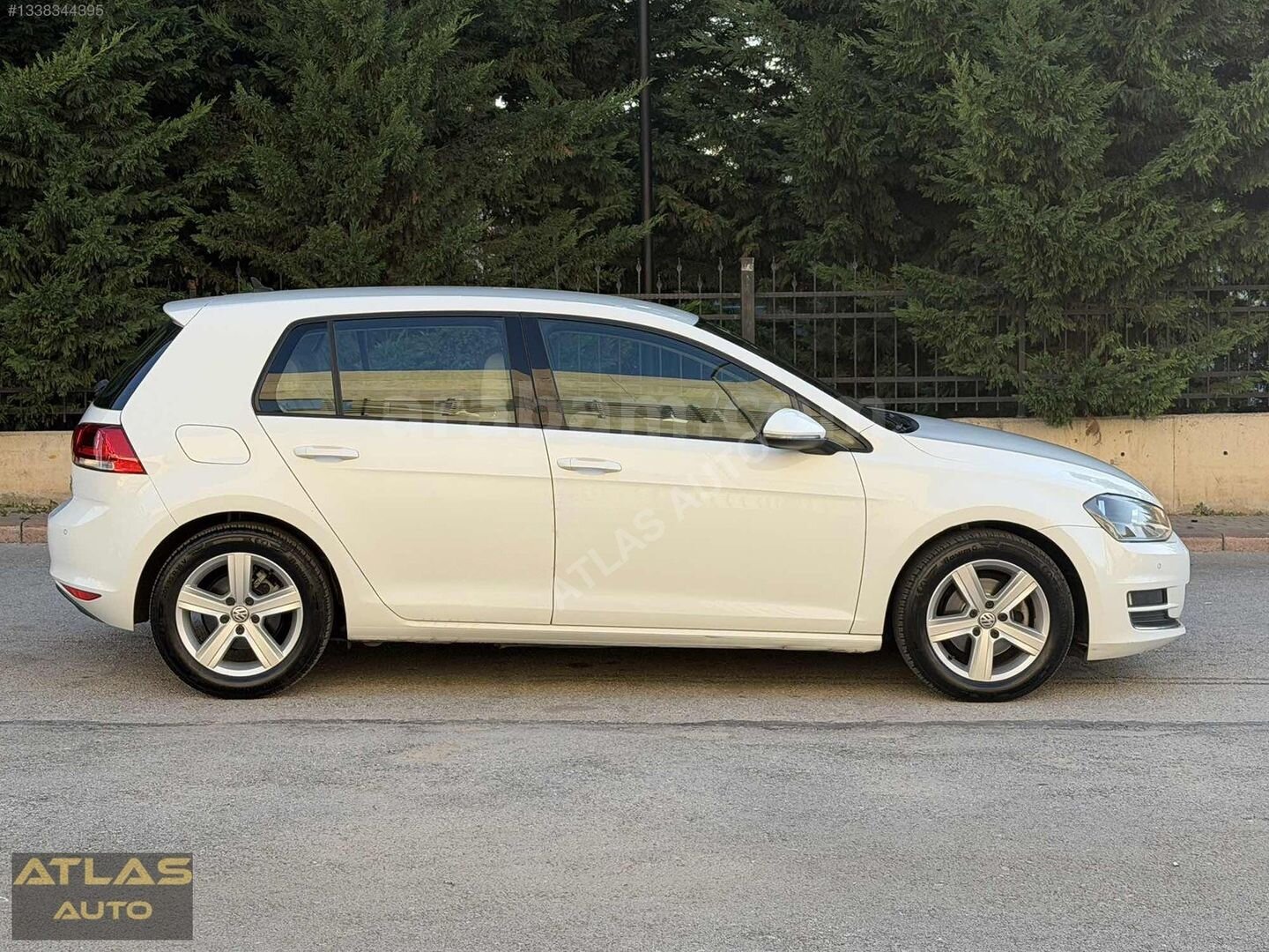 Galeriden Volkswagen Golf 1.6 TDi BlueMotion Comfortline 2016 Model Ankara 130.000 km Beyaz 5