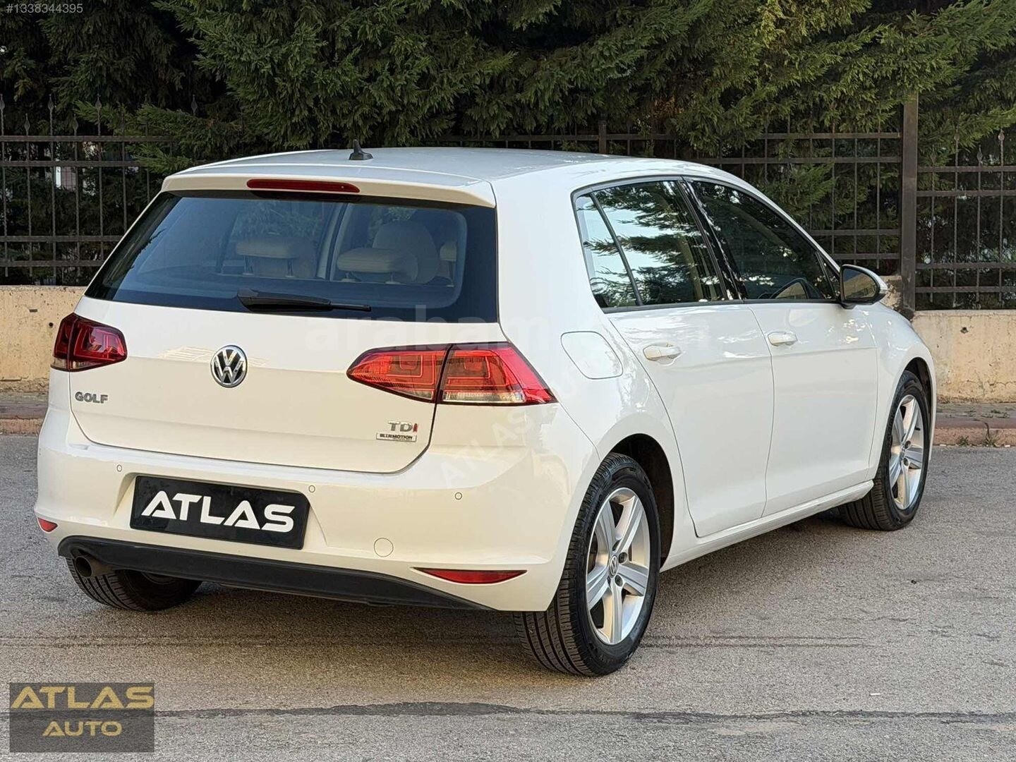 Galeriden Volkswagen Golf 1.6 TDi BlueMotion Comfortline 2016 Model Ankara 130.000 km Beyaz 4