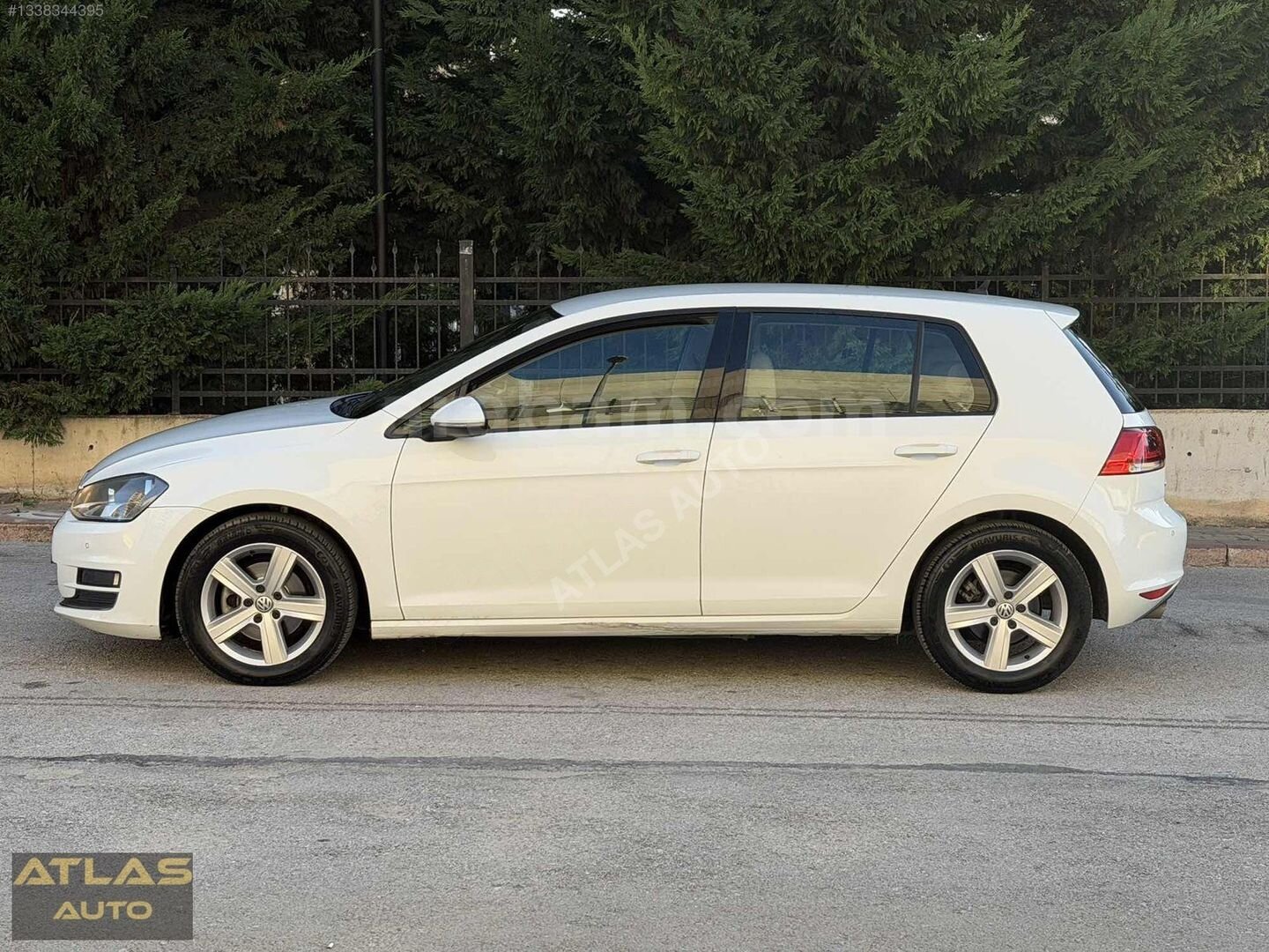 Galeriden Volkswagen Golf 1.6 TDi BlueMotion Comfortline 2016 Model Ankara 130.000 km Beyaz 6