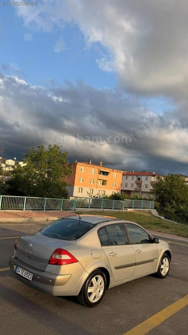Galeriden Renault Megane 1.6 Dynamique 2005 Model Kocaeli 260.000 km Gri 6