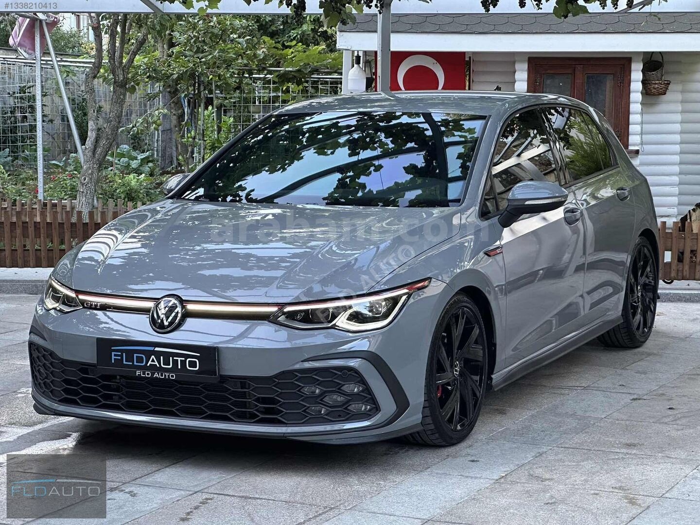 Galeriden Volkswagen Golf 2.0 TSI GTI 2023 Model İstanbul 31.423 km Gri 3