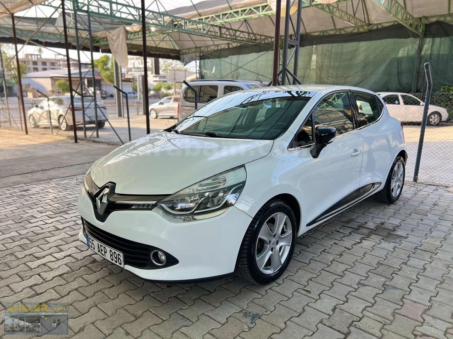 Galeriden Renault Clio 1.5 dCi Icon 2013 Model Antalya 196.000 km Beyaz 1