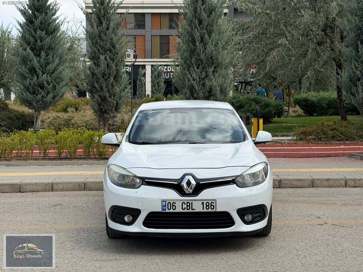Galeriden Renault Fluence 1.5 dCi Touch 2015 Model Ankara 176.000 km Beyaz 5