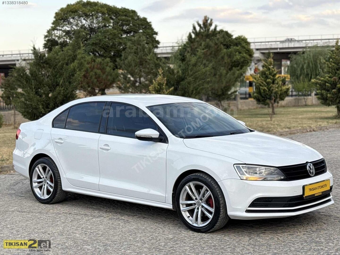 Galeriden Volkswagen Jetta 1.2 TSi Trendline 2015 Model Konya 193.000 km Beyaz 5