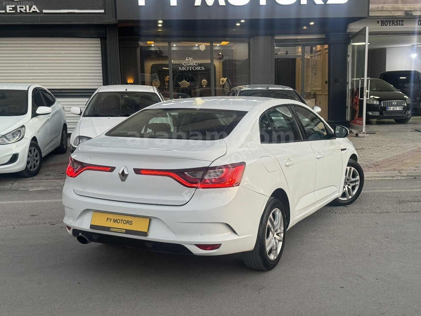 Galeriden Renault Megane 1.6 Joy 2018 Model Van 109.000 km Beyaz 5