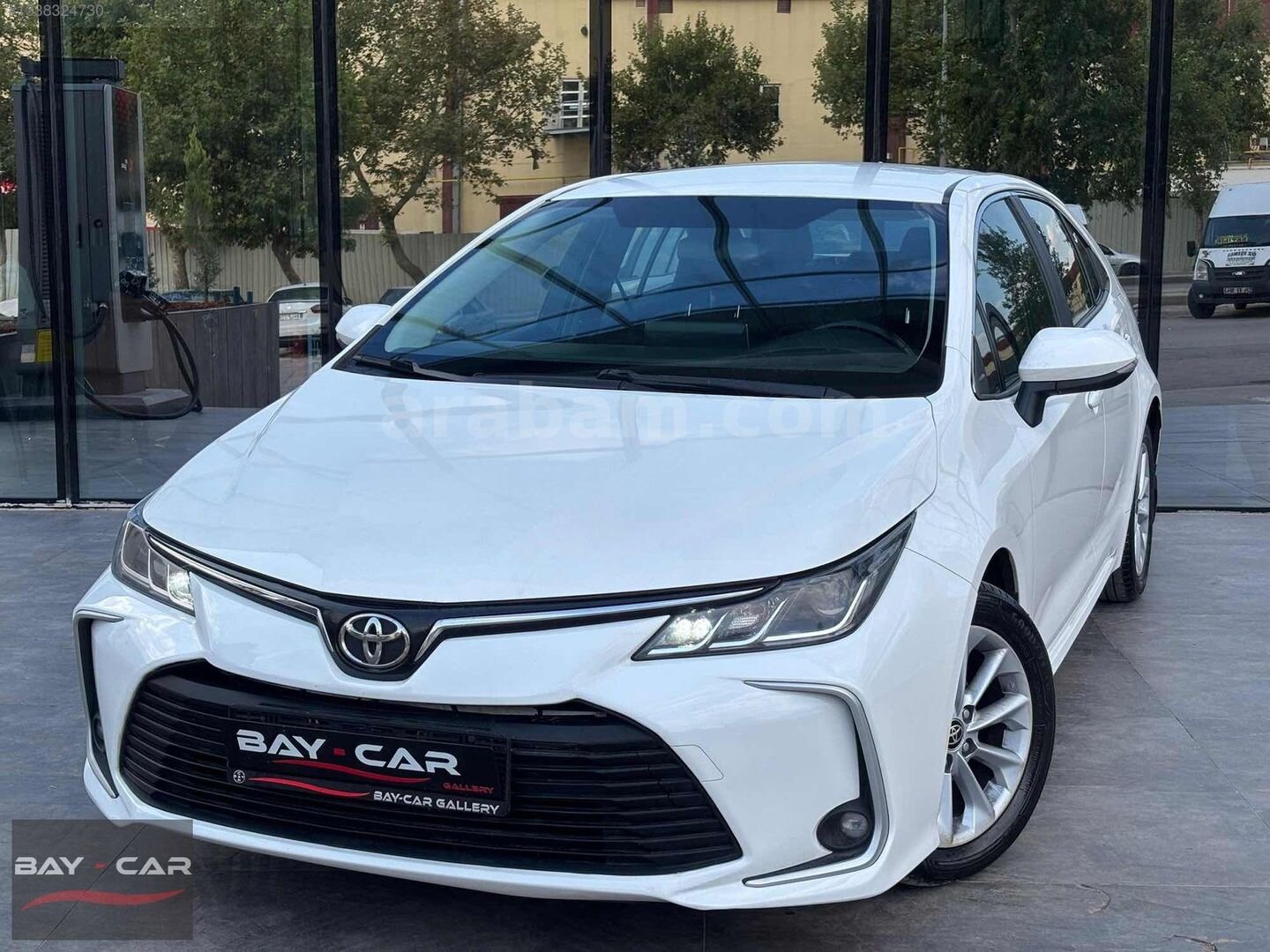 Galeriden Toyota Corolla 1.5 Dream 2022 Model Gaziantep 159.000 km Beyaz 6