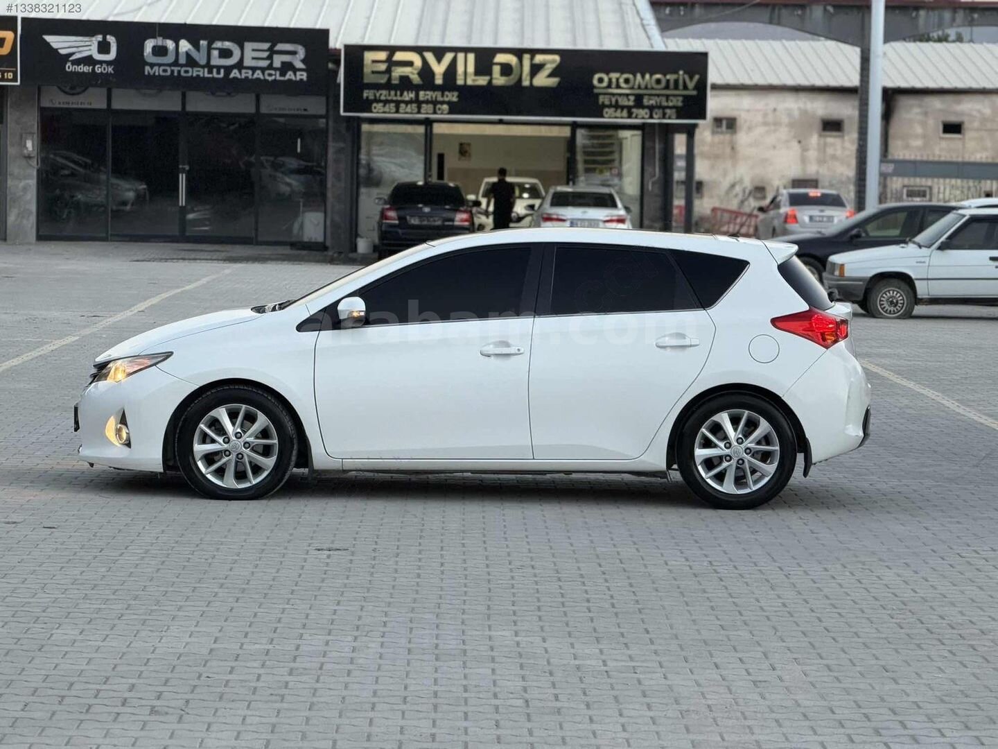 Galeriden Toyota Auris 1.4 D-4D Advance Skypack 2014 Model Kahramanmaraş 185.000 km Beyaz 7