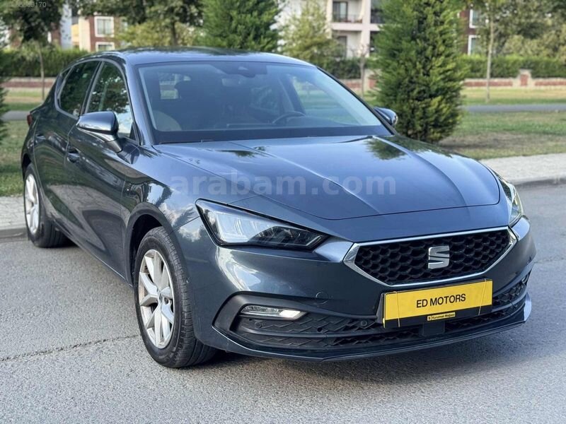 Galeriden Seat Leon 1.0 eTSI Style 2024 Model Sakarya 49.000 km Füme