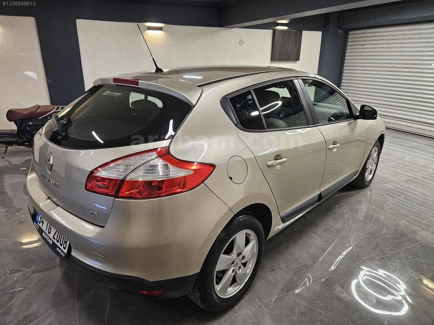 Galeriden Renault Megane 1.5 dCi Expression 2012 Model İzmir 145.000 km Bej 3