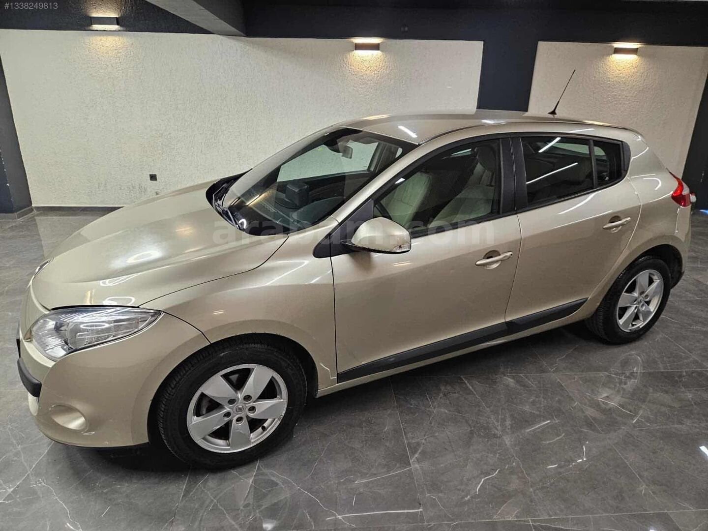 Galeriden Renault Megane 1.5 dCi Expression 2012 Model İzmir 145.000 km Bej 5