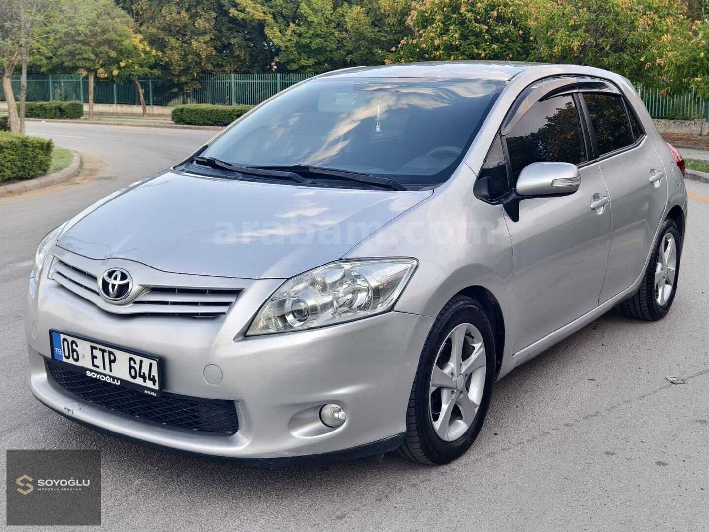 Galeriden Toyota Auris 1.6 Comfort Extra 2011 Model Ankara 168.000 km Gri 1