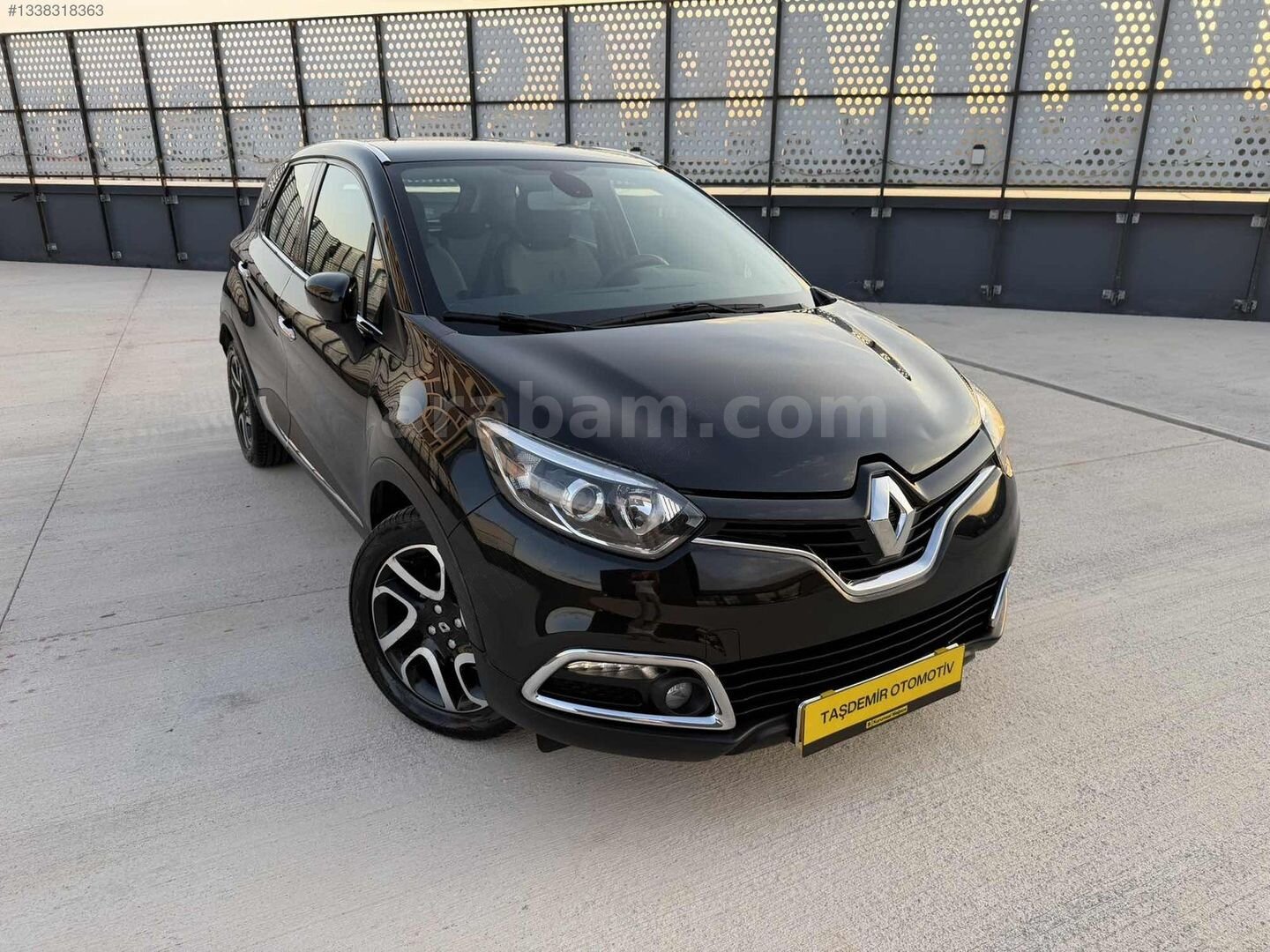 59.000KM-Icon-Captur-SANAYİ YÜZÜ GÖRMEZ SIFIR GİBİ 3