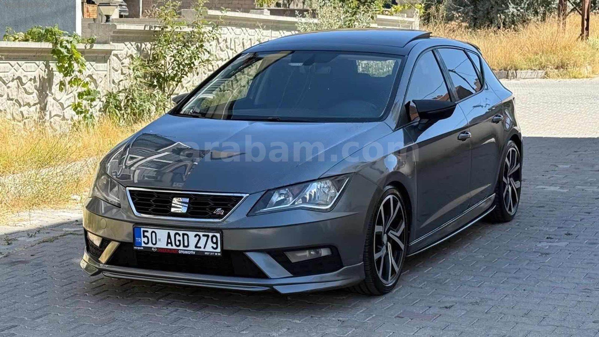 Galeriden Seat Leon 1.2 TSI Style 2018 Model Nevşehir 198.000 km Füme 3