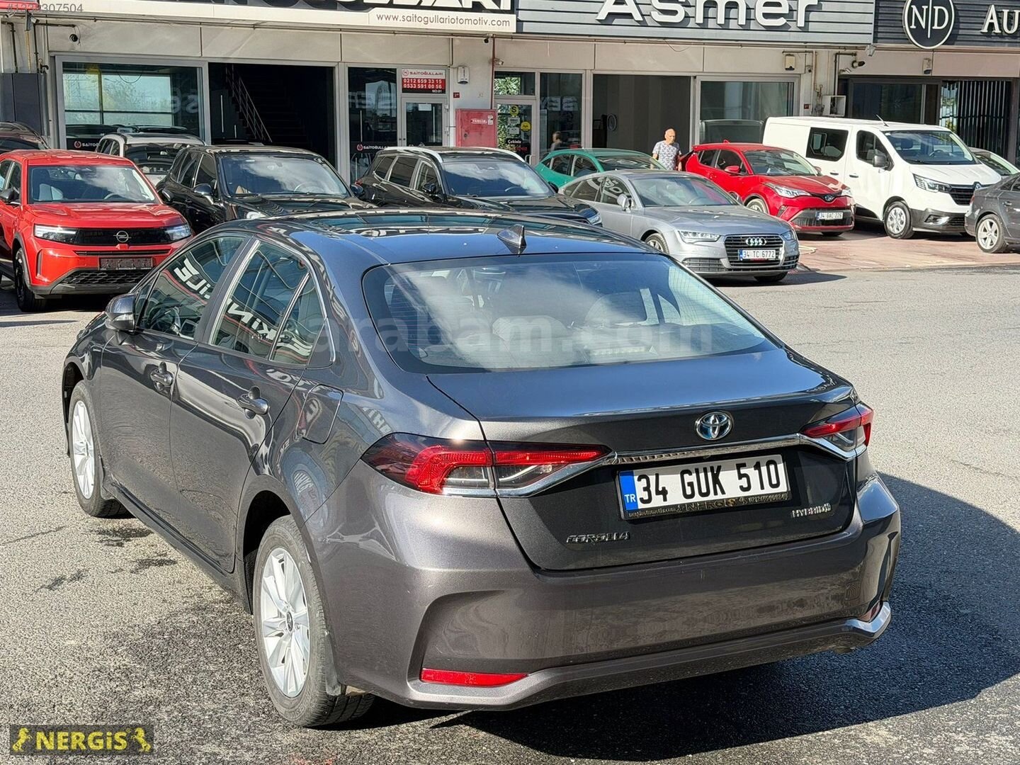 Galeriden Toyota Corolla 1.8 Hybrid Dream 2023 Model İstanbul 72.000 km Gri 6