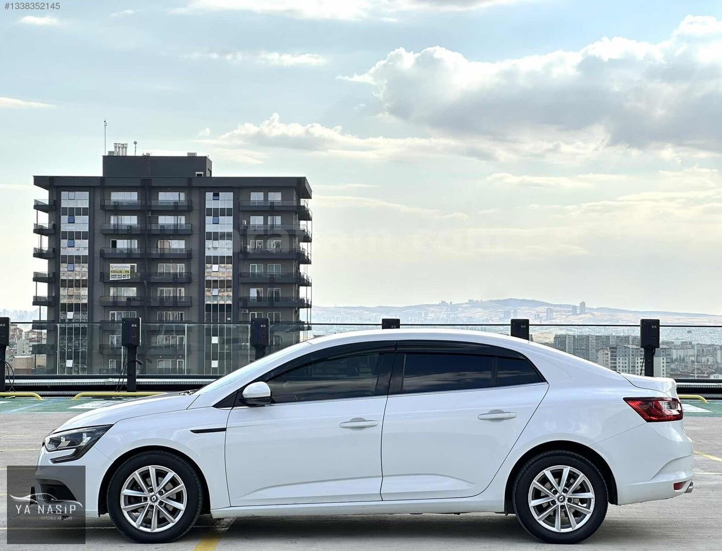 Galeriden Renault Megane 1.5 dCi Touch 2017 Model Ankara 222.000 km Beyaz 5