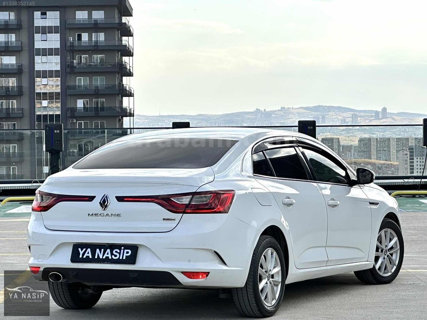 Galeriden Renault Megane 1.5 dCi Touch 2017 Model Ankara 222.000 km Beyaz 7