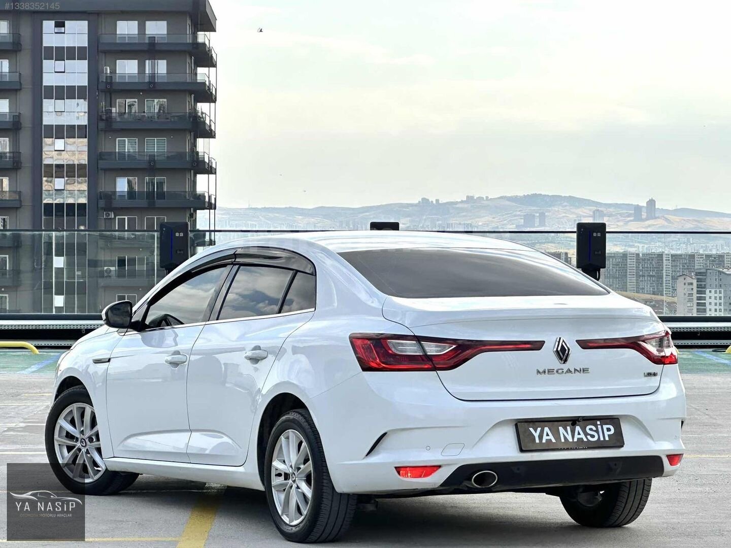 Galeriden Renault Megane 1.5 dCi Touch 2017 Model Ankara 222.000 km Beyaz 6