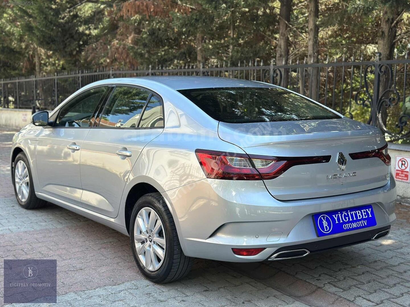 Galeriden Renault Megane 1.3 TCe Touch 2025 Model İstanbul 7.800 km Gri 3
