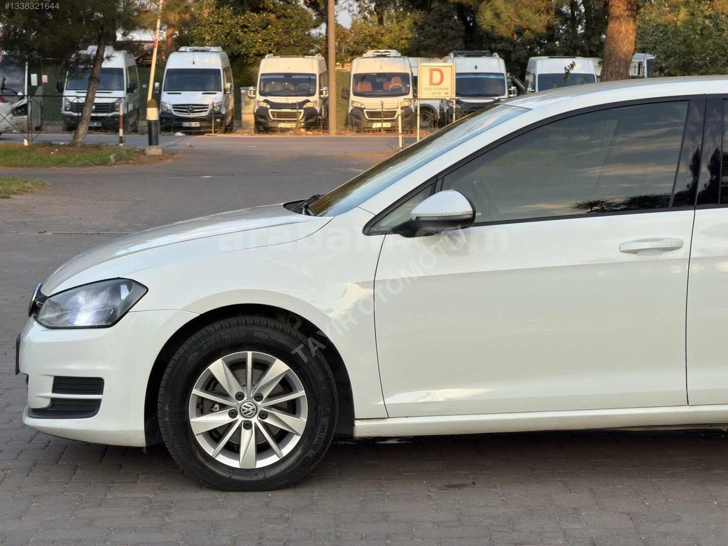 Galeriden Volkswagen Golf 1.6 TDi BlueMotion Midline Plus 2016 Model Bursa 256.000 km Beyaz 7