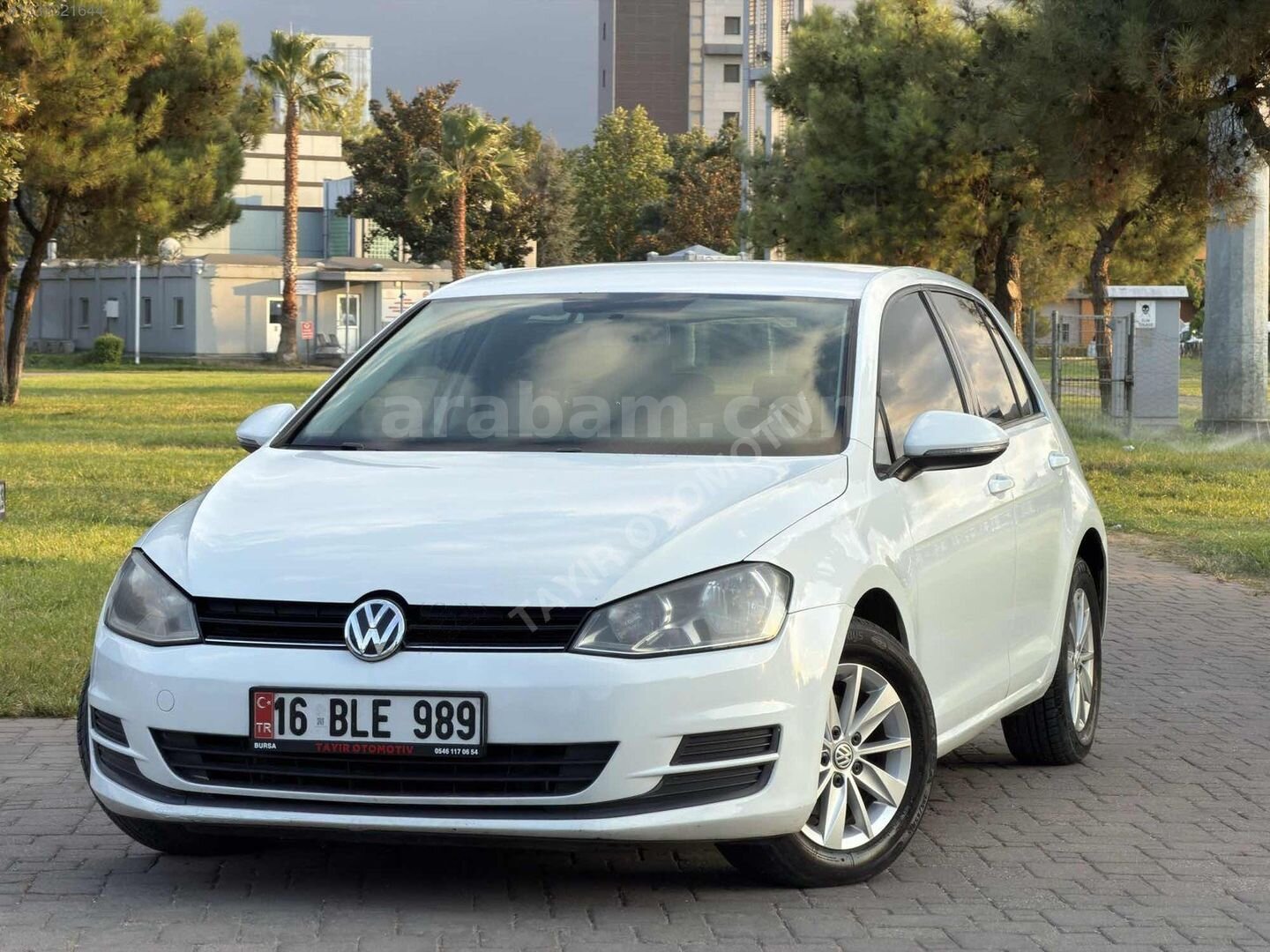 Galeriden Volkswagen Golf 1.6 TDi BlueMotion Midline Plus 2016 Model Bursa 256.000 km Beyaz 3