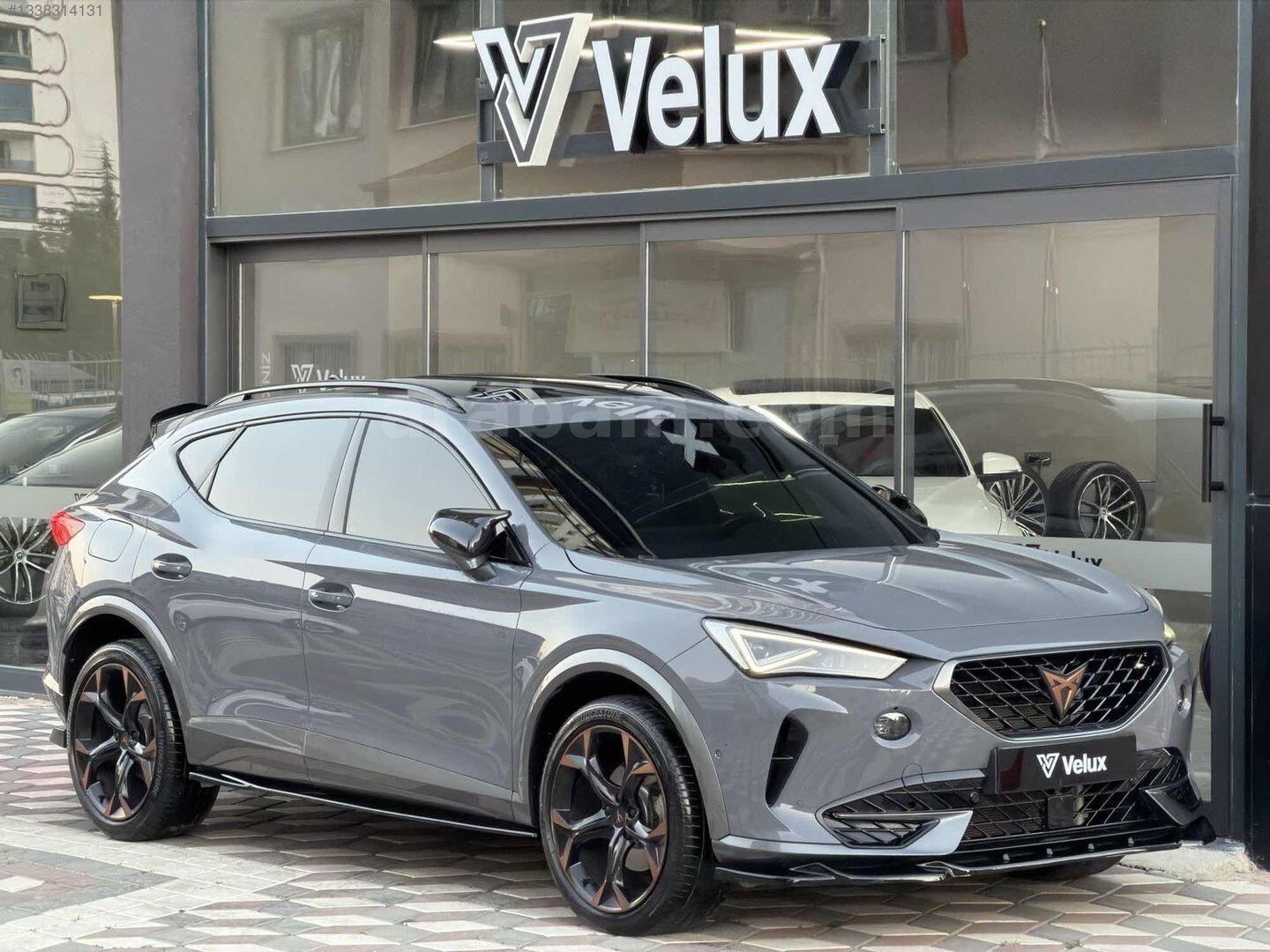Auto Velux Boyasız 2023 Formentor Premium-Bucket-Beats-Bakır 1