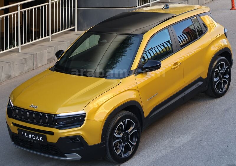 KK 12TAKSİT- 2025 BOYASIZ 10.000KM JEEP AVENGER HYBRID %20